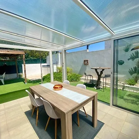 Maisonnette Avec Piscine, Tennis, Terrasse - - Fr-1-604-53 Loupian