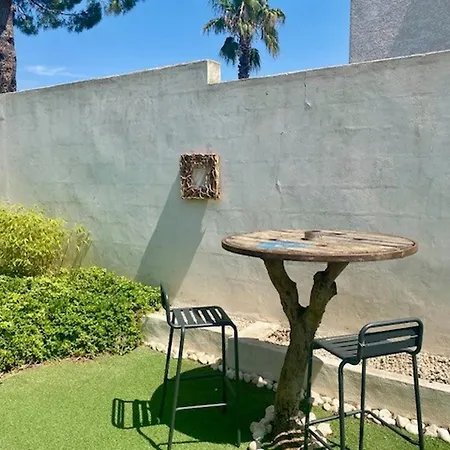 Maisonnette Avec Piscine, Tennis, Terrasse - - Fr-1-604-53 *